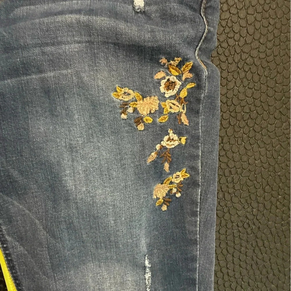 DEMOCRACY “Ab"solution® Blue Denim embroidered size 6 - Picture 3 of 8